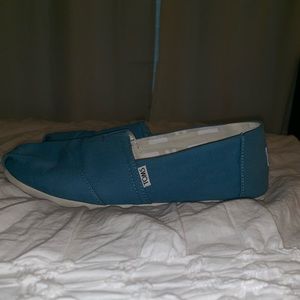 Toms Shoes - Turquoise Slip-On Toms Toms Shoes - Turquoise Slip-On Toms